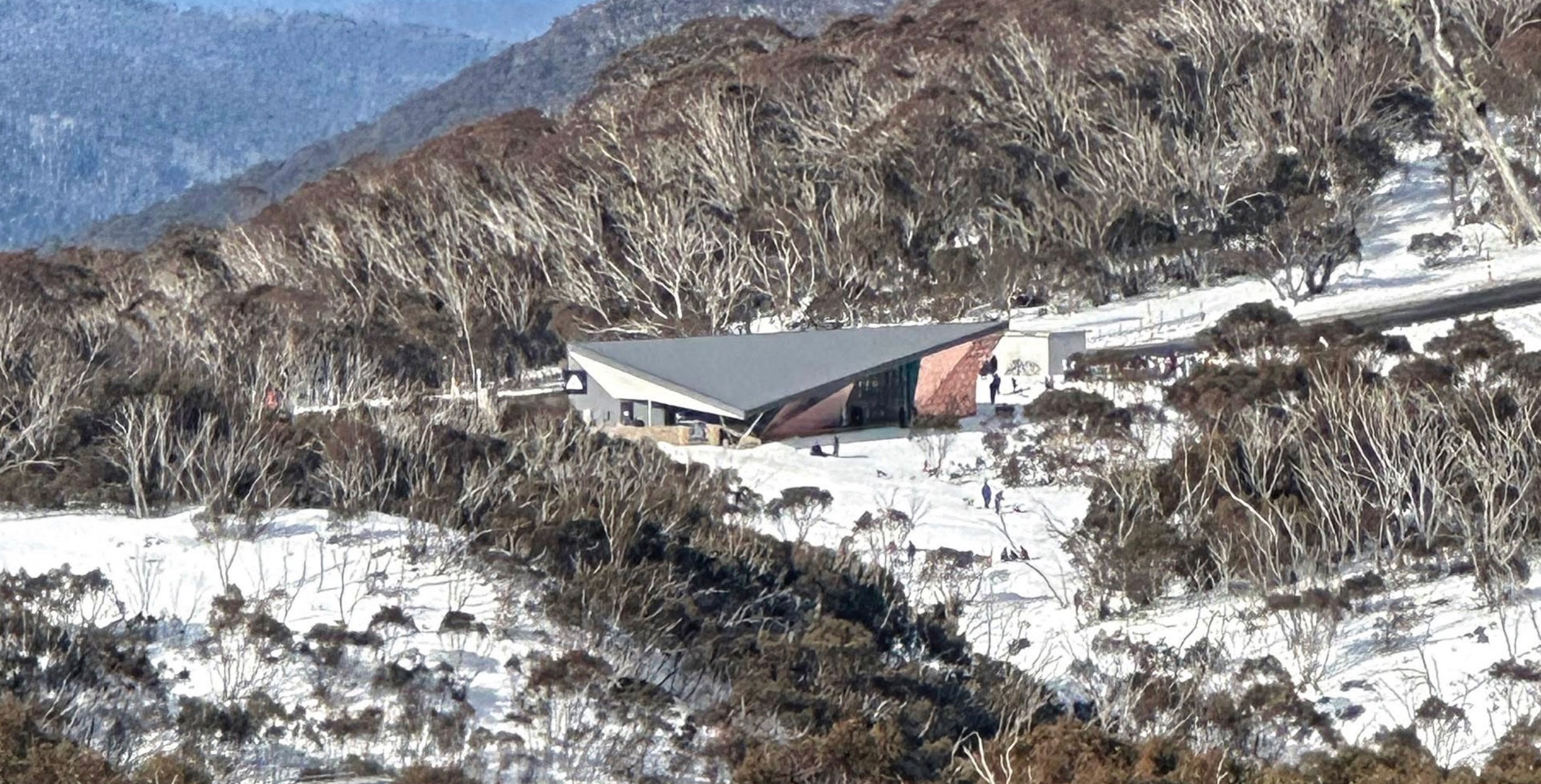 hotham hub cafe